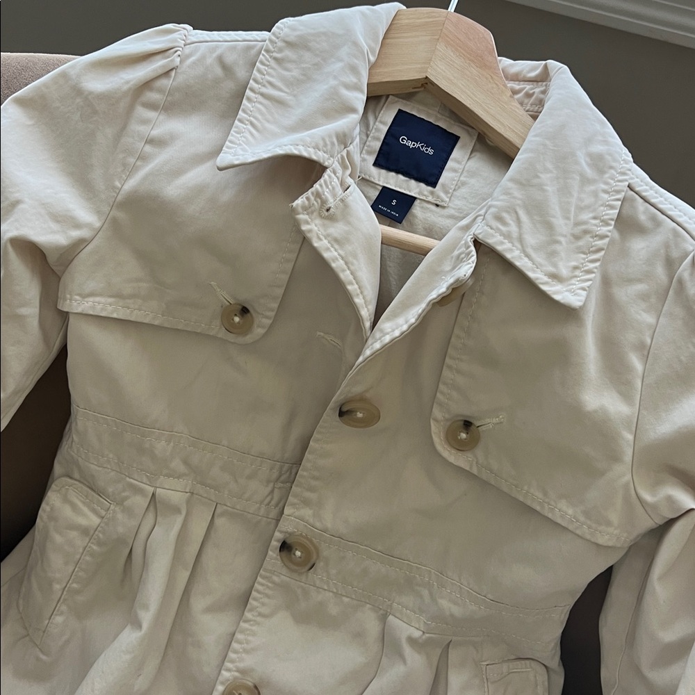 GAP Off-White Button-Up Jacket - Picture 3 of 8